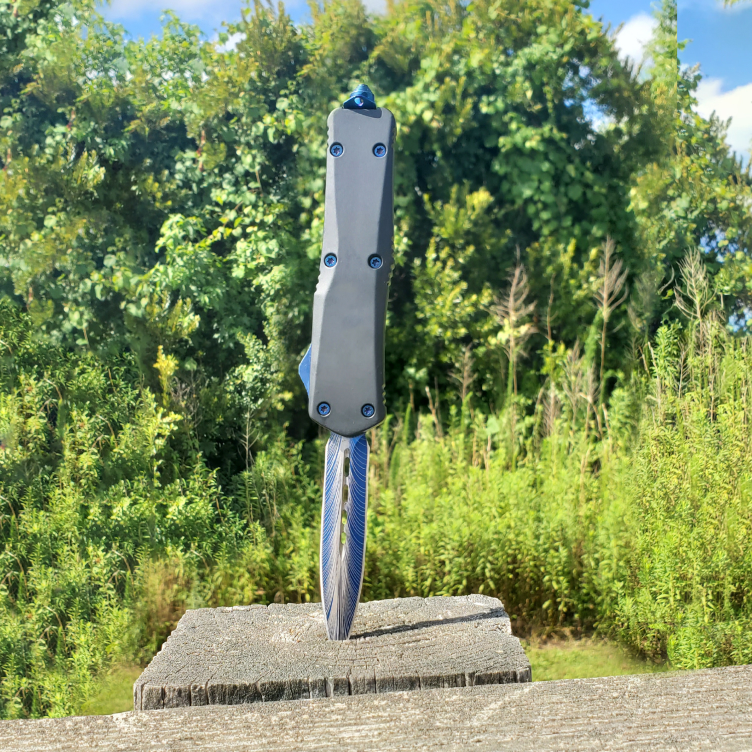 Double Edge Damascus Automatic OTF Knife w/ Belt Clip - Image 4